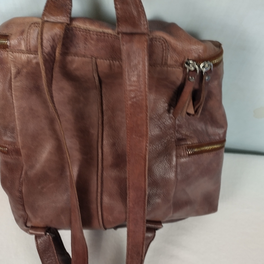 Elegant Brown Leather Backpack for Women - Picture 6 of 16